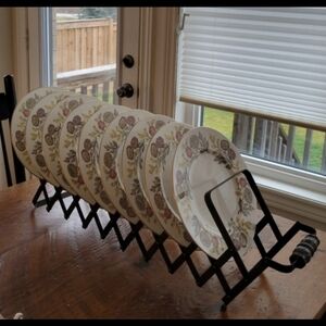 Farmhouse Iron Plate Display